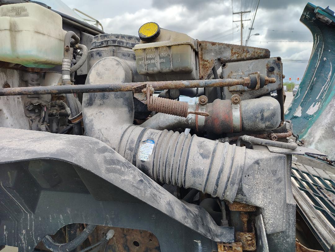 1998 GMC C6500 - Image 15